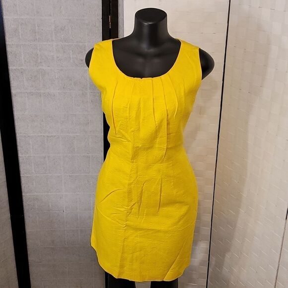 BRAND NEW WORN PLEATED FRONT SLEEVELESS WOMEN"S DRESS - Picture 11 of 14